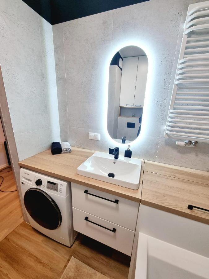 Doki Living Apartament 55 Гданьск Экстерьер фото