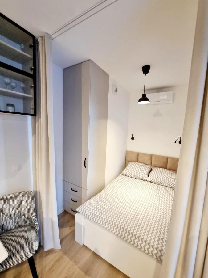 Doki Living Apartament 55 Гданьск Экстерьер фото