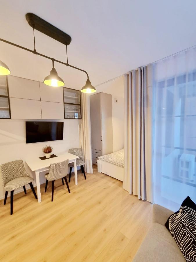 Doki Living Apartament 55 Гданьск Экстерьер фото